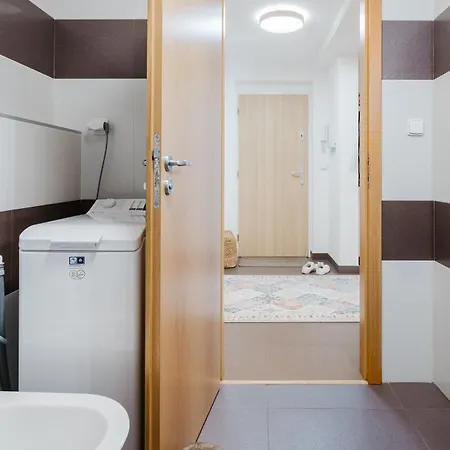 Apartment Days - Skandi With Workspace - Hip Area Prague