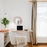 Days - With Workspace By Tv Tower In Zizkov *