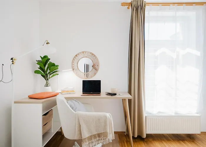 Days - With Workspace By Tv Tower In Zizkov *