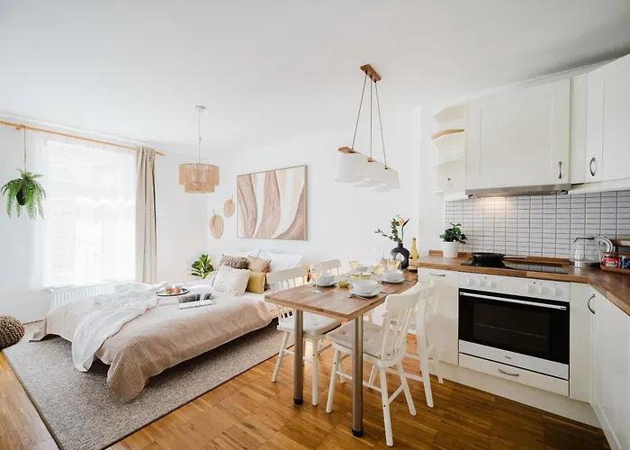 Days - With Workspace By Tv Tower In Zizkov Appartamento *
